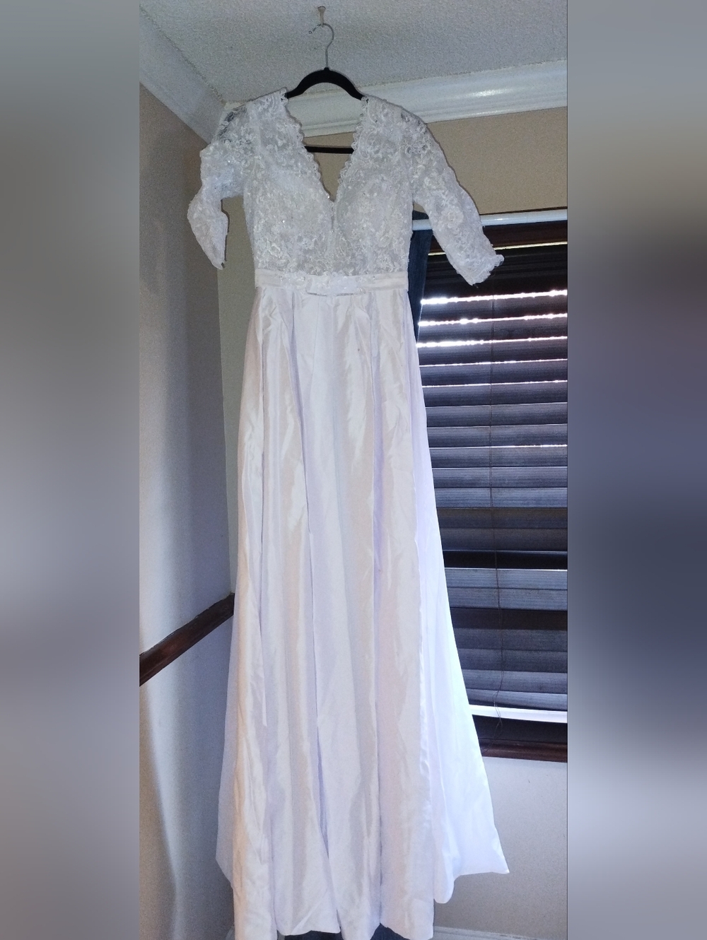Elegant White Lace & Satin Wedding Gown